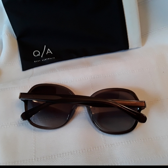 NWOT Bobbi Brown 'The Collins' - Picture 11 of 11